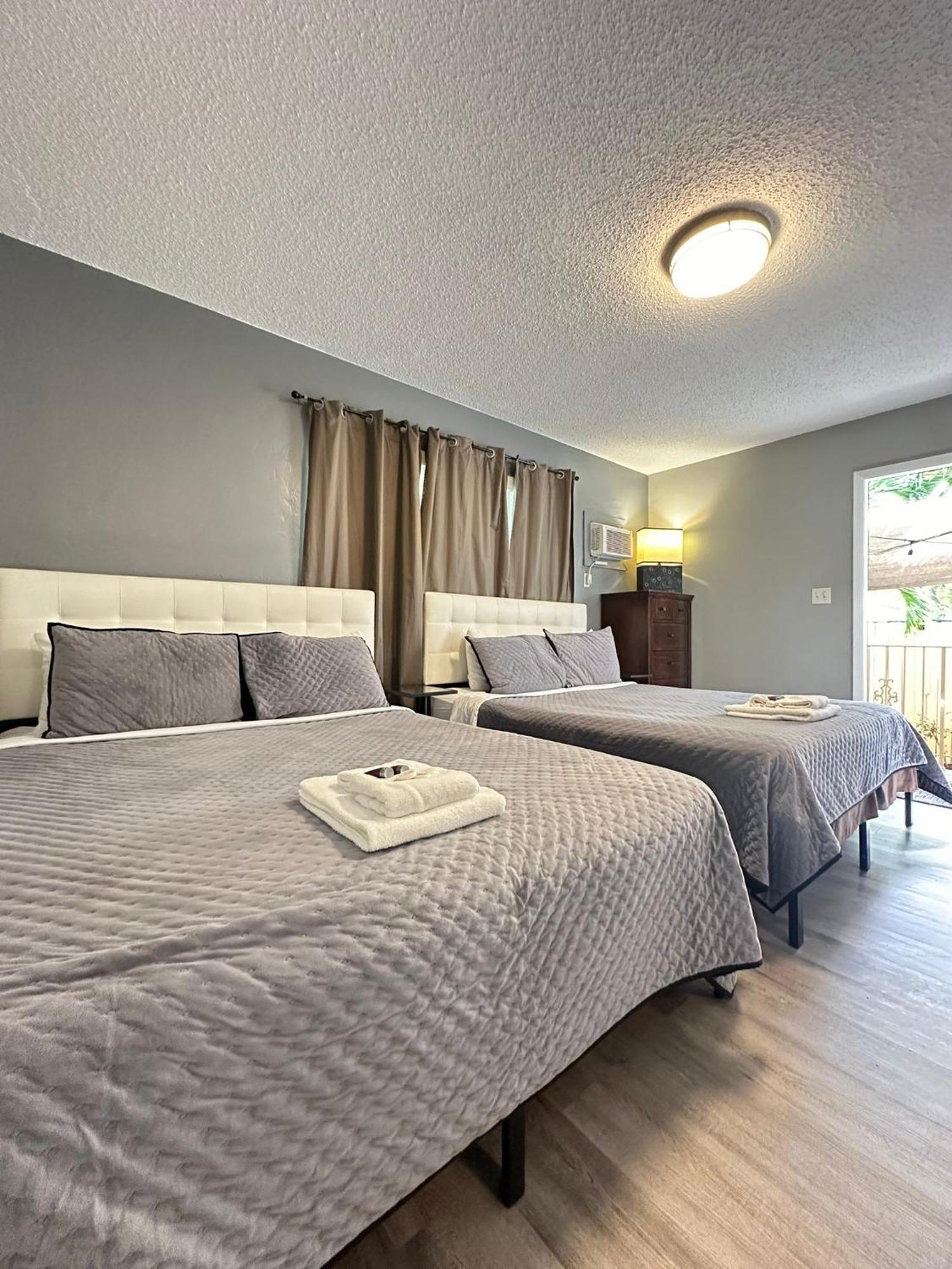 Sheridan Guesthouse Дания-Бич Экстерьер фото